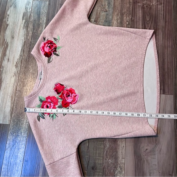 Halogen Oversized Heather Pink Sweatshirt Small Embroidered Roses Dolman Sleeves - Picture 13 of 14